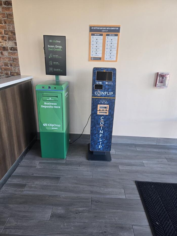 Images CoinFlip Bitcoin ATM - Philadelphia Premium Outlets (Pottstown)