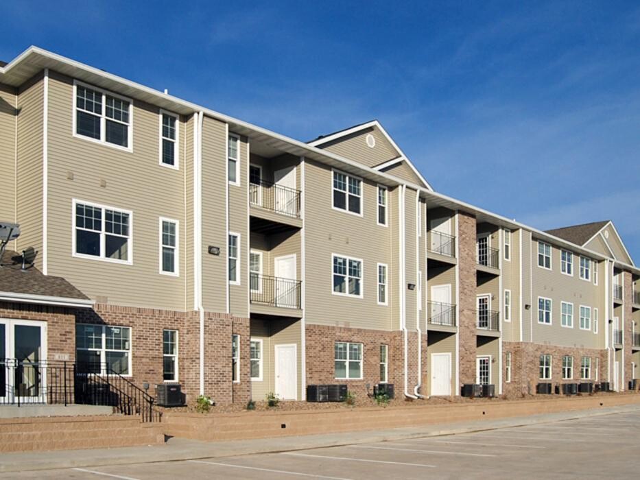 Images Pointe 28 Apartments