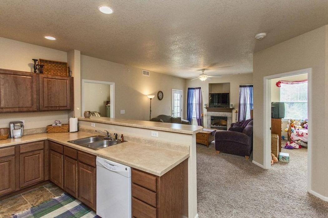 Images Pointe 28 Apartments