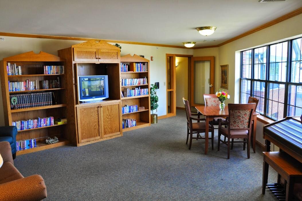 Images Charter Senior Living of Madison