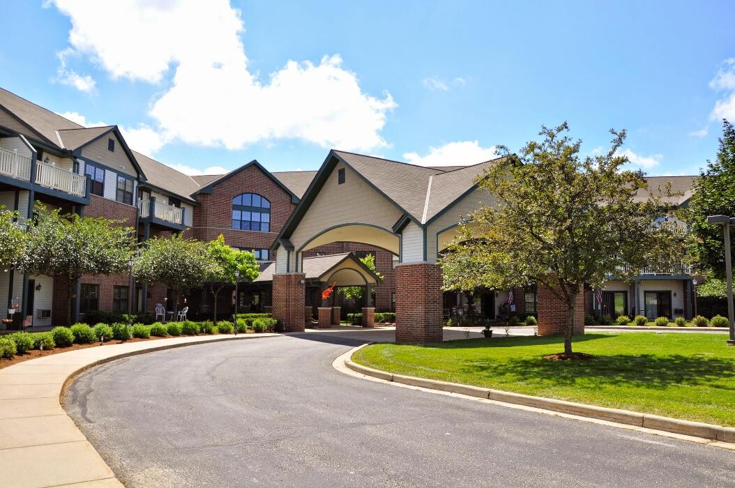 Images Charter Senior Living of Madison