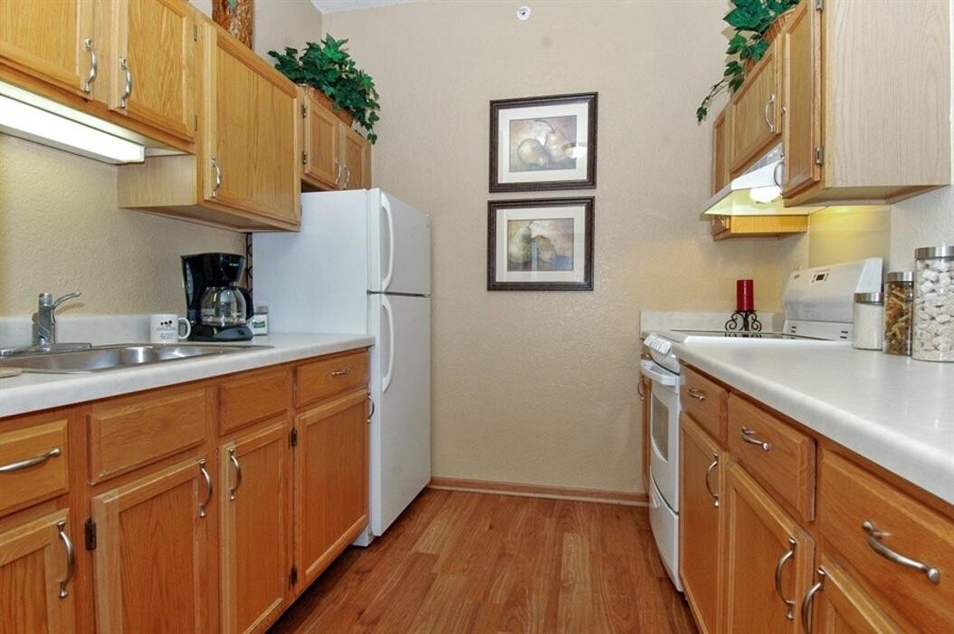 Images Charter Senior Living of Madison