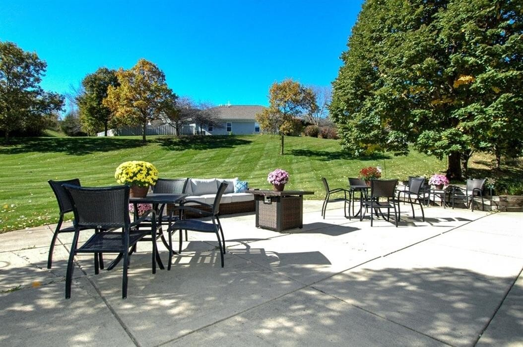 Images Charter Senior Living of Madison