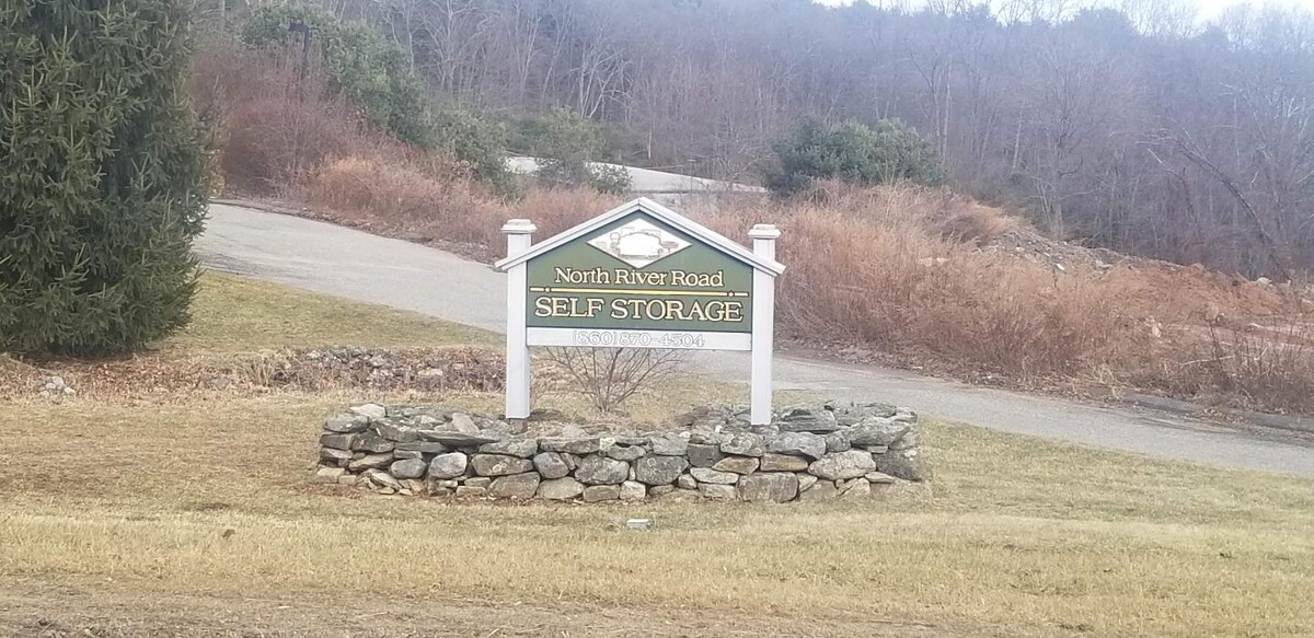 Images 603 Storage - North River Rd