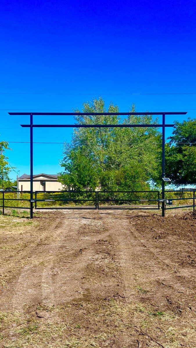Images Freedom Fencing LLC