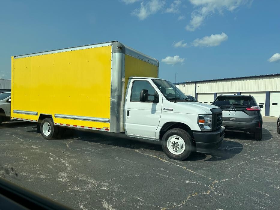 Images Pettijohn Ford of Trenton