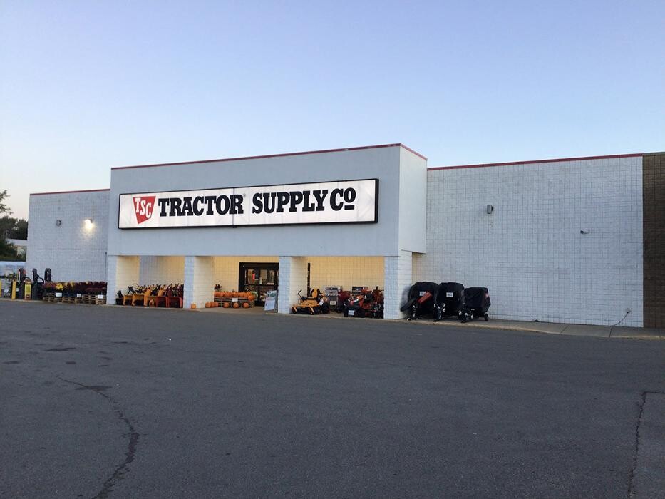 Images Tractor Supply Co.