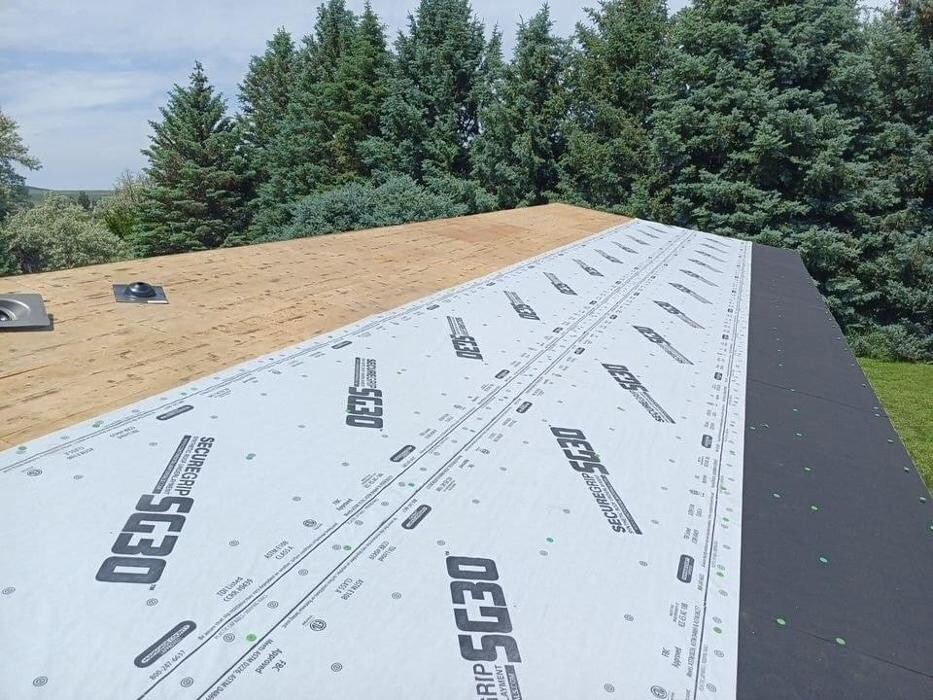 Images Hometown Roofing & Construction