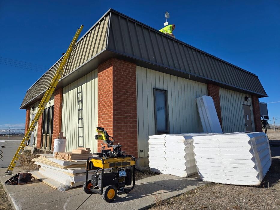 Images Hometown Roofing & Construction