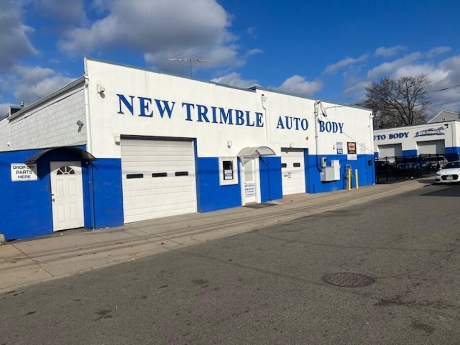 Images NEW TRIMBLE AUTO BODY