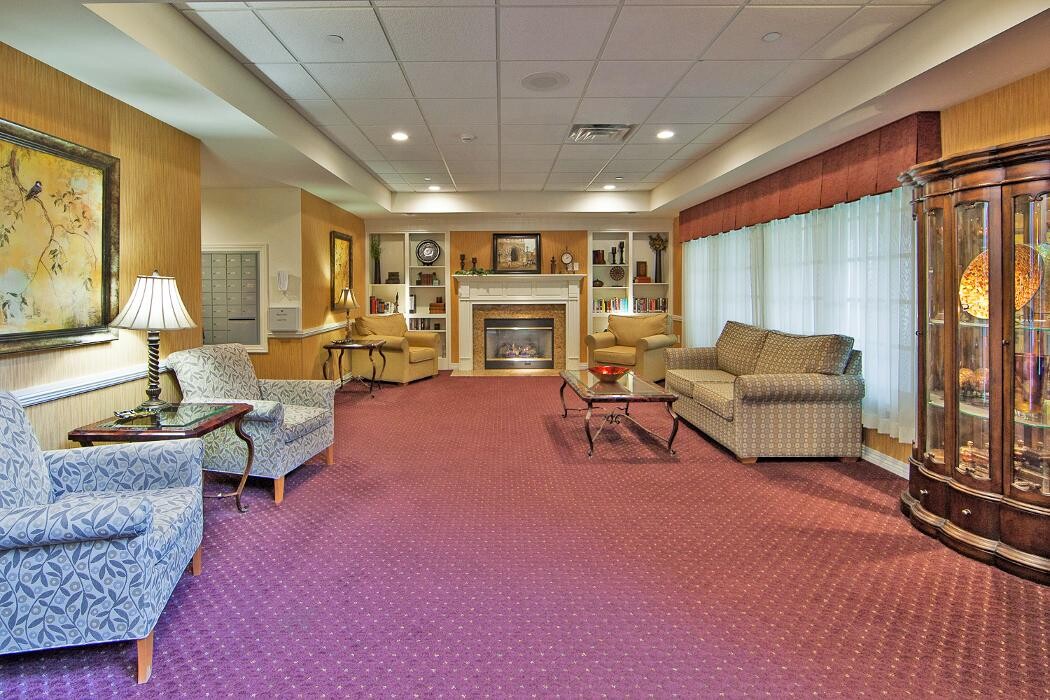Images Charter Senior Living of Pekin