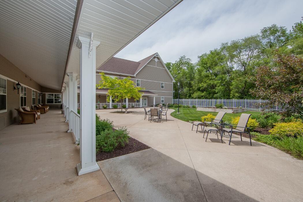 Images Charter Senior Living of Pekin