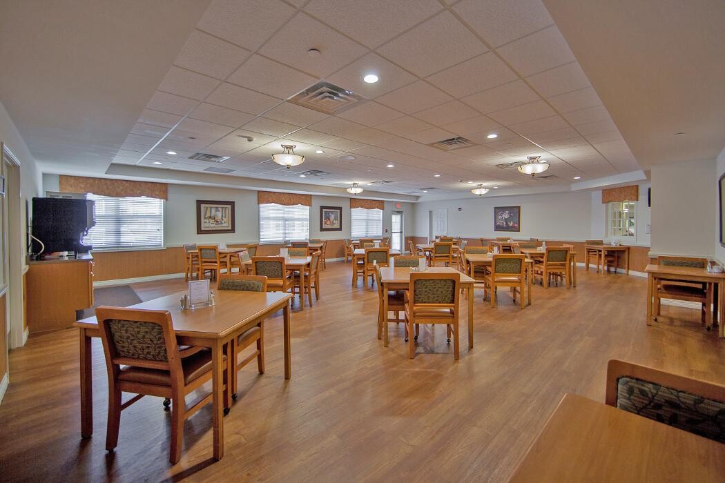 Images Charter Senior Living of Pekin