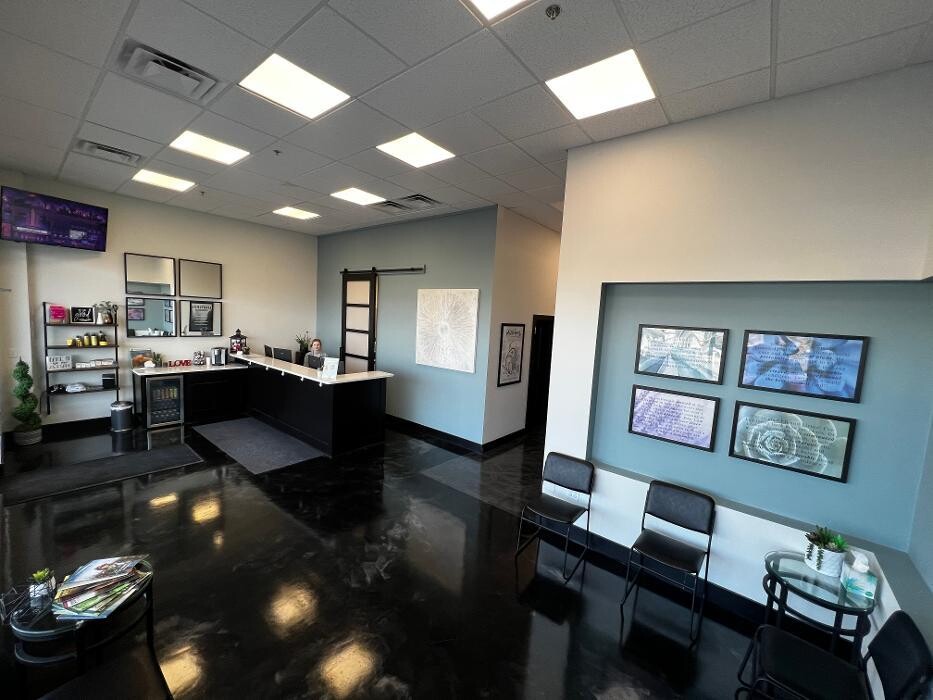 Images Asuta Health - Overland Park