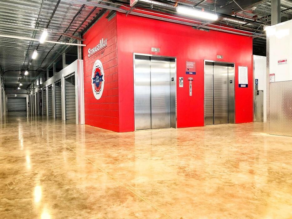 Images StorageMax Ridgeland