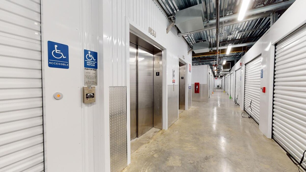 Images StorageMax Ridgeland