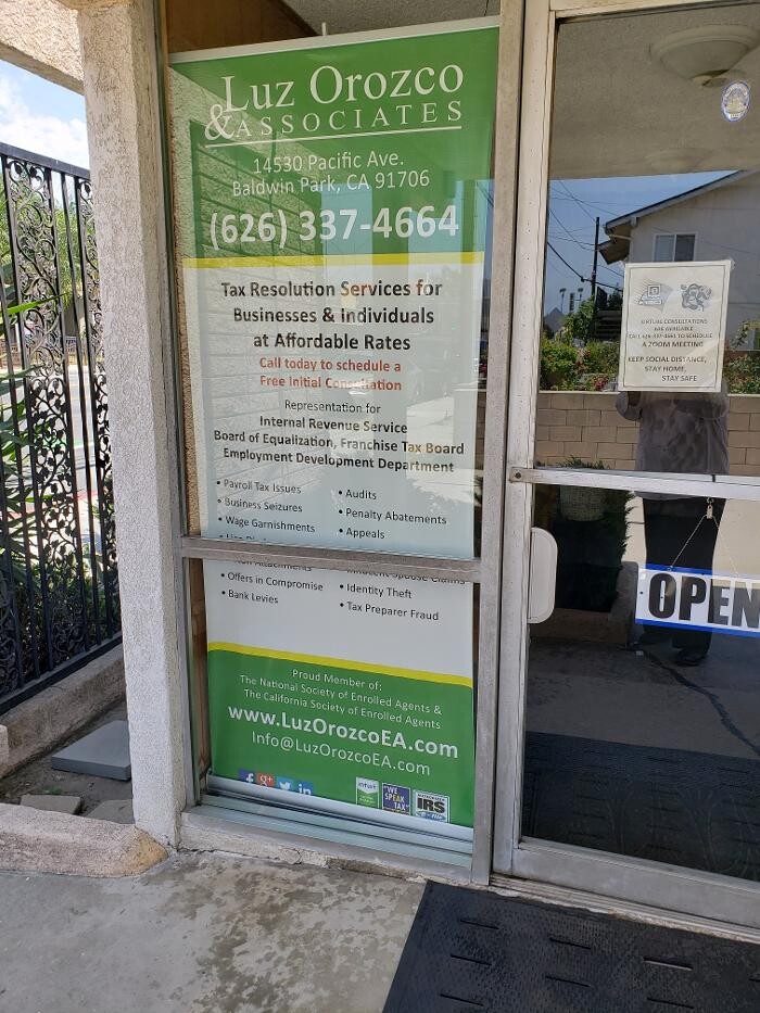 Images Martha De la chaussee Tax and Business Zone