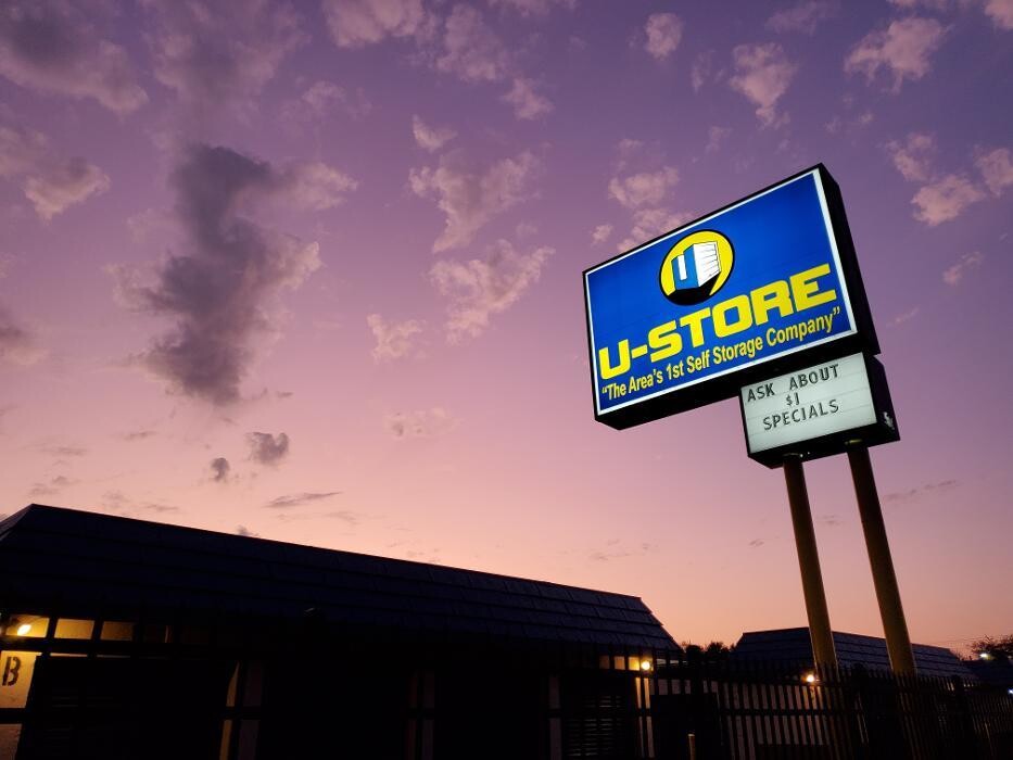 Images U-Store