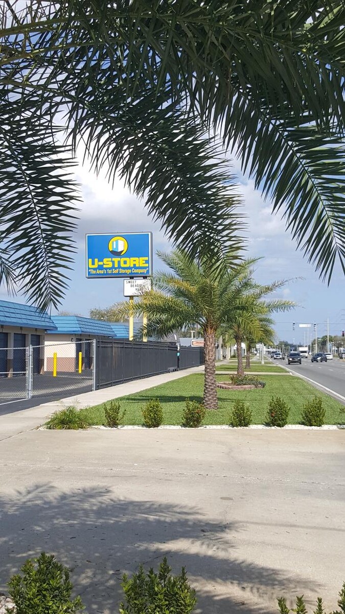 Images U-Store