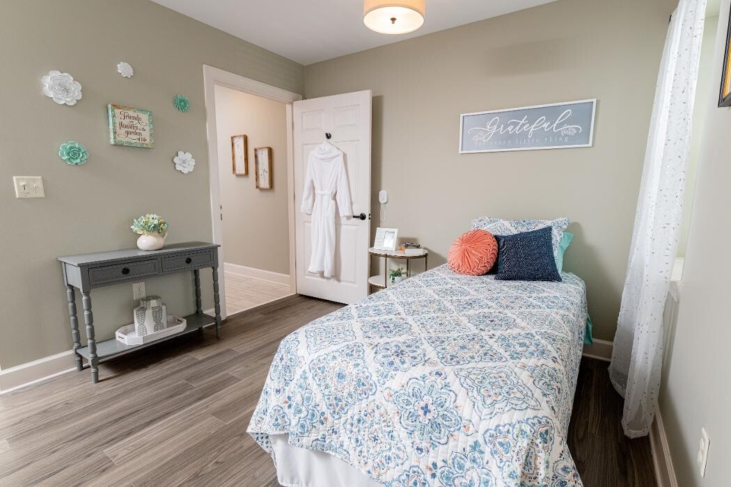 Images Charter Senior Living of West Bend