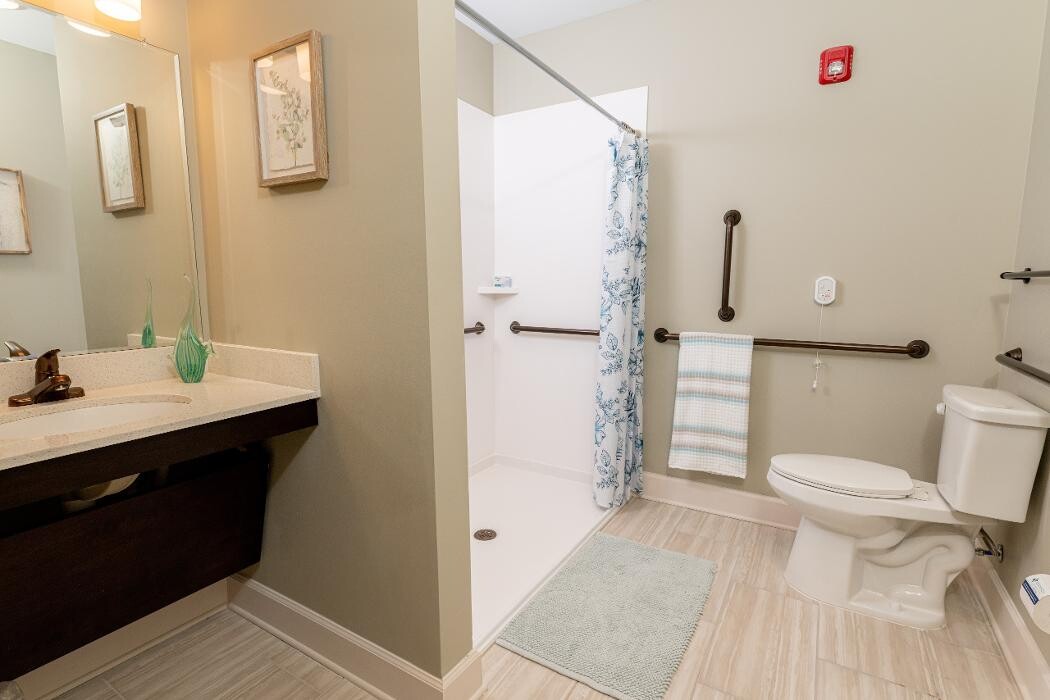 Images Charter Senior Living of West Bend
