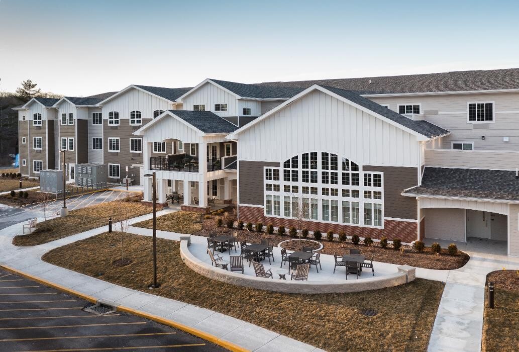 Images Charter Senior Living of Brookfield