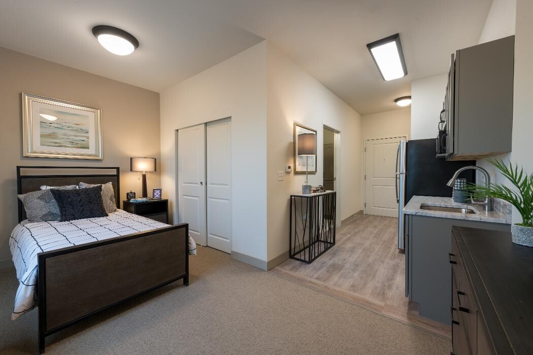 Images Charter Senior Living of Brookfield