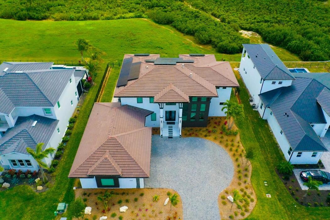 Images SB Pro Roofing
