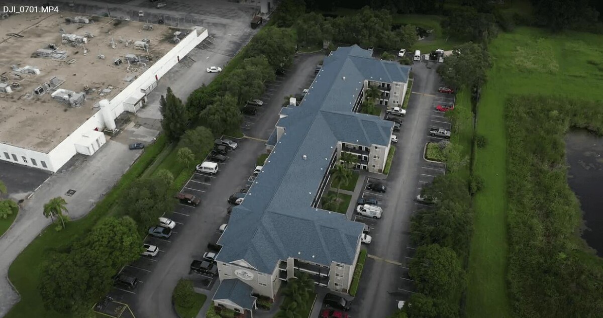 Images SB Pro Roofing