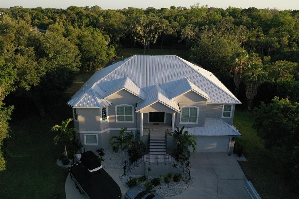 Images SB Pro Roofing