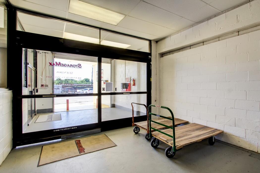 Images StorageMax Downtown