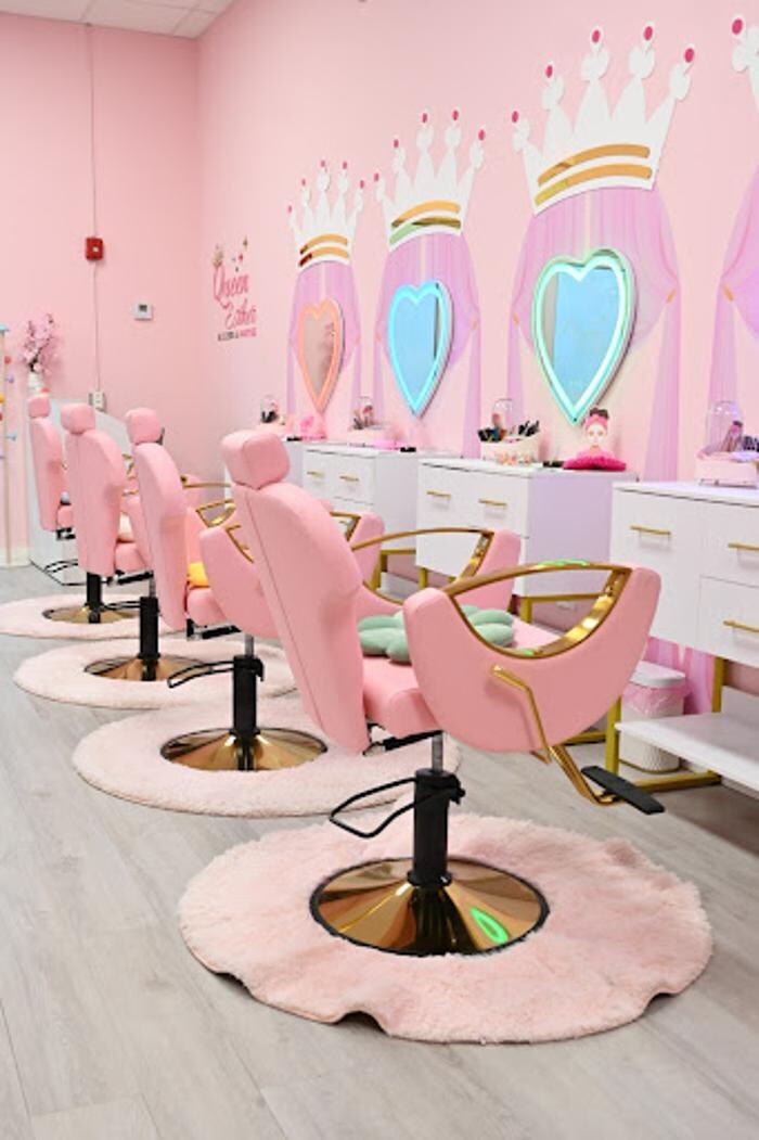 Images Queen Esther Kids SPA