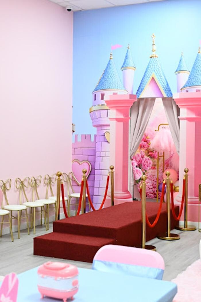 Images Queen Esther Kids SPA