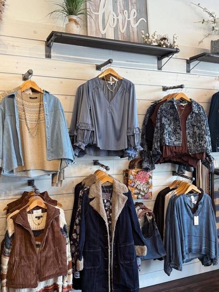 Images Mainstream Boutique Mankato