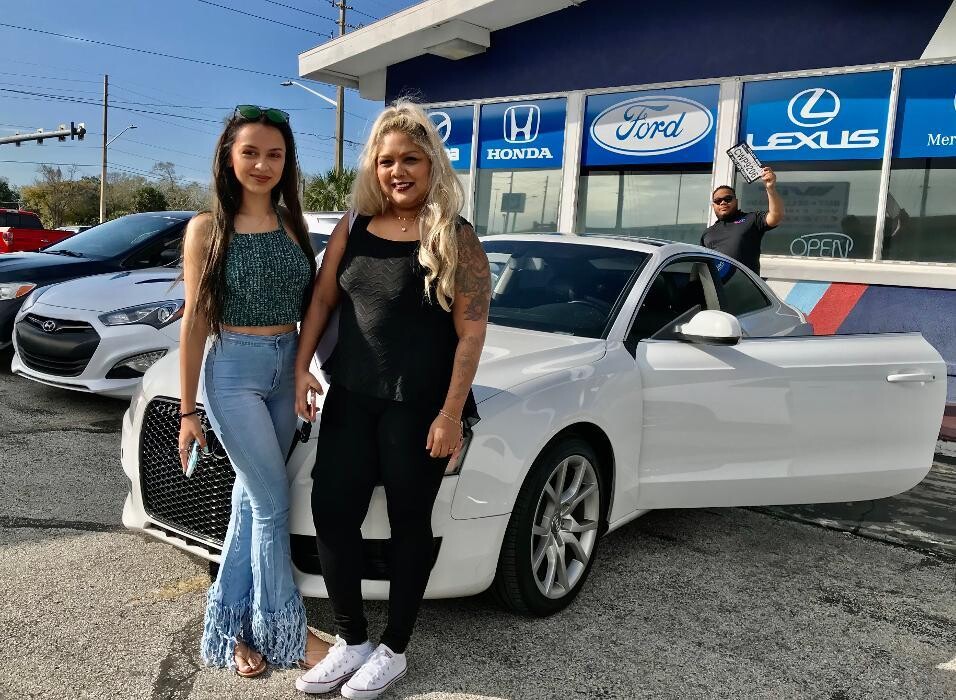 Images VIP Auto Enterprise - Used Car Dealer Orlando