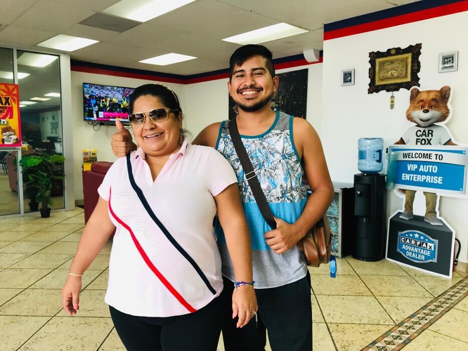 Images VIP Auto Enterprise - Used Car Dealer Orlando