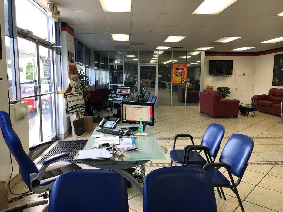 Images VIP Auto Enterprise - Used Car Dealer Orlando