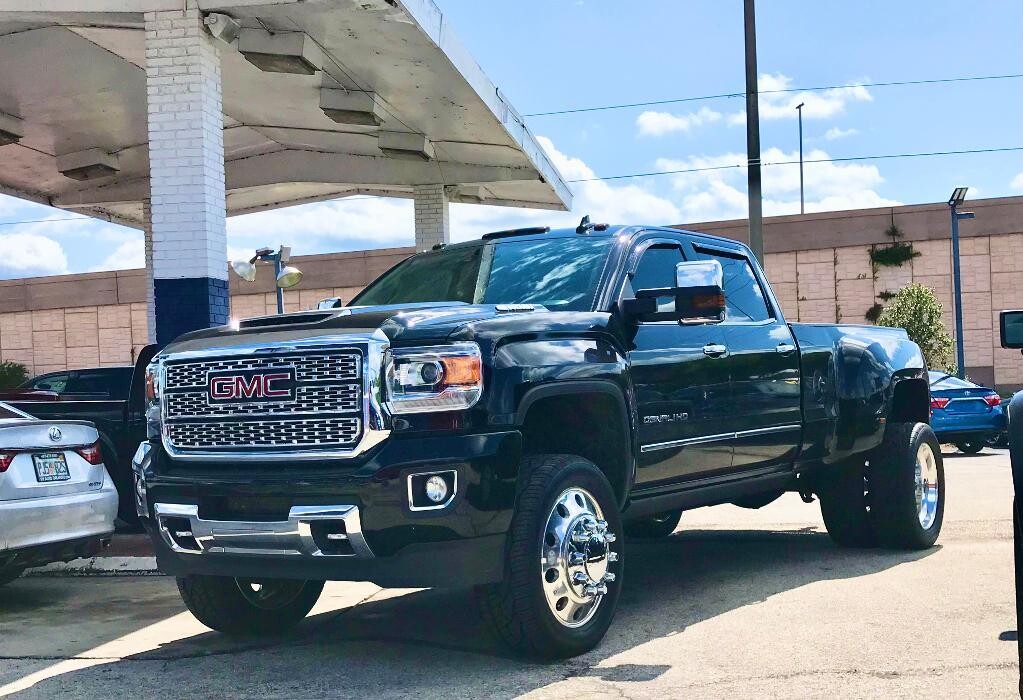 Images VIP Auto Enterprise - Used Car Dealer Orlando