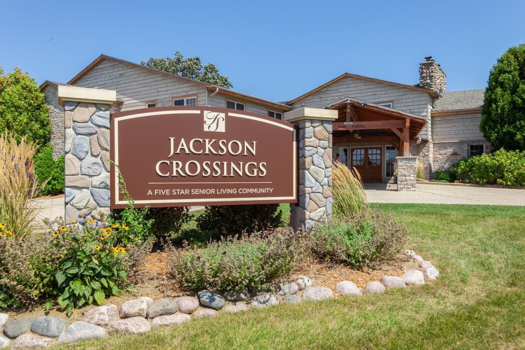 Images Charter Senior Living of Hasmer Lake