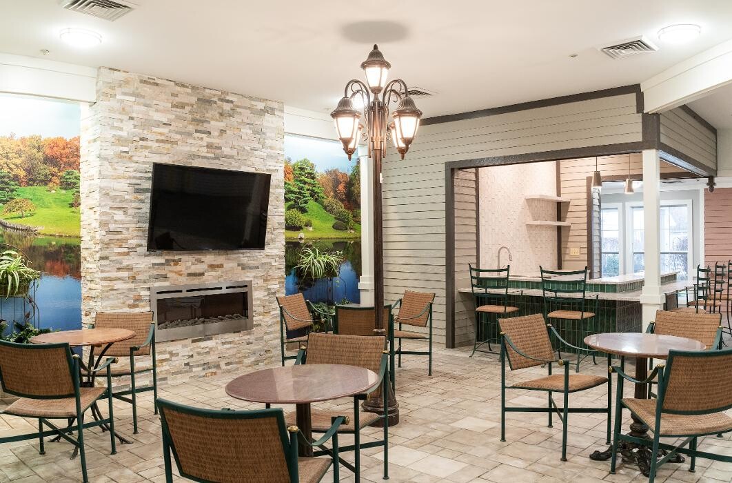 Images Charter Senior Living of Hazel Crest