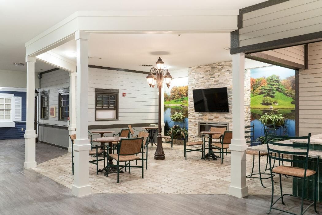 Images Charter Senior Living of Hazel Crest