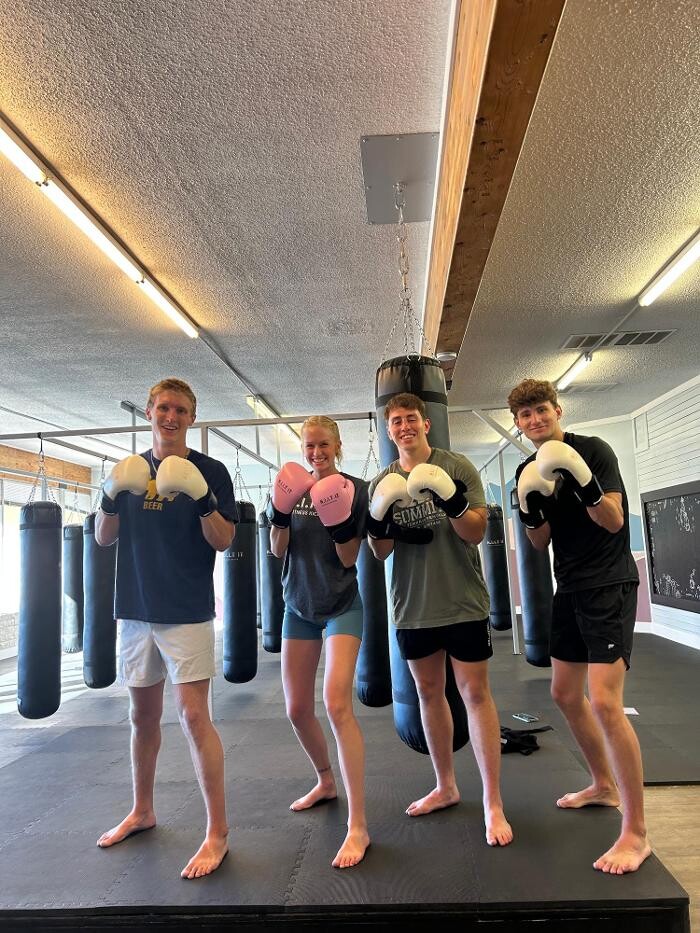 Images H.I.I.T. IT Fitness Kickboxing