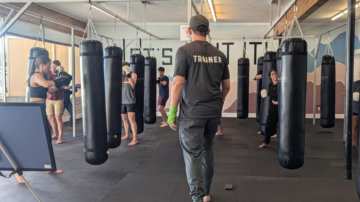 Images H.I.I.T. IT Fitness Kickboxing