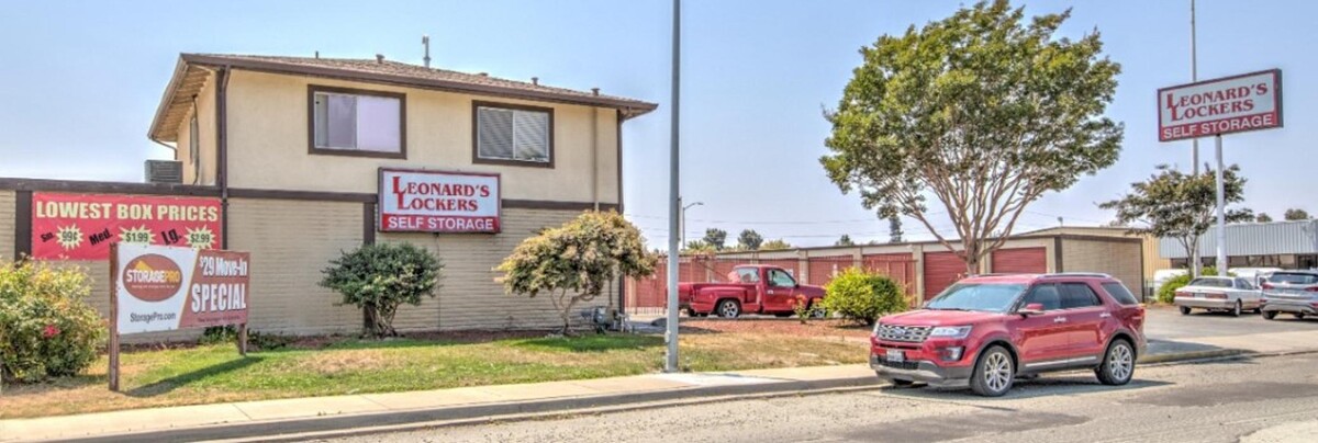 Images Leonard's Lockers Self Storage