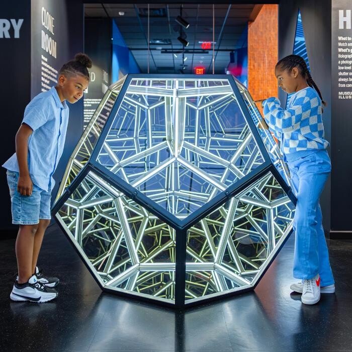 Images Museum of Illusions