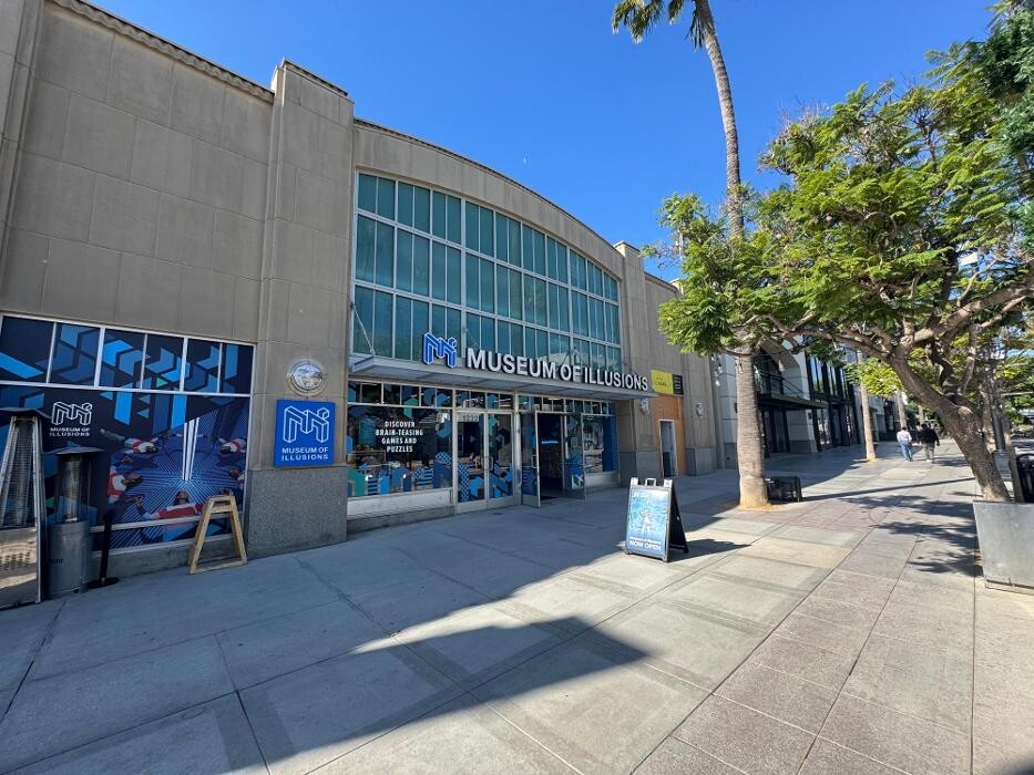 Images Museum of Illusions