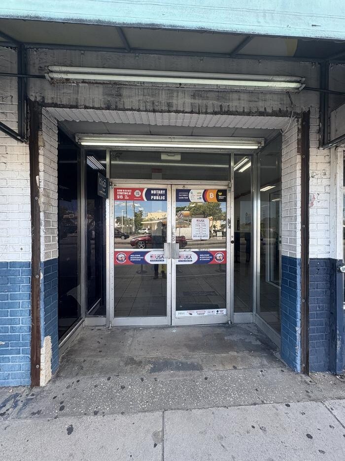 Images CoinFlip Bitcoin ATM - Check Cashing USA (Miami)