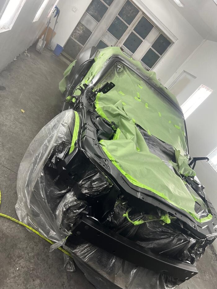 Images AZAWI AUTO BODY