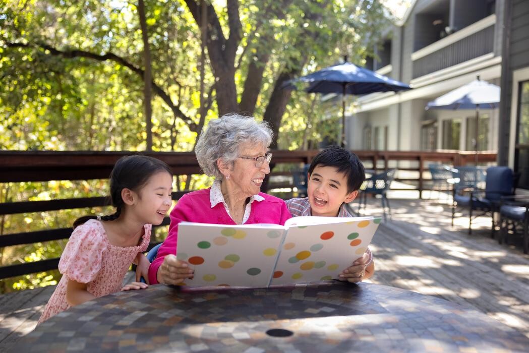 Images Carlton Senior Living Pleasant Hill - Martinez