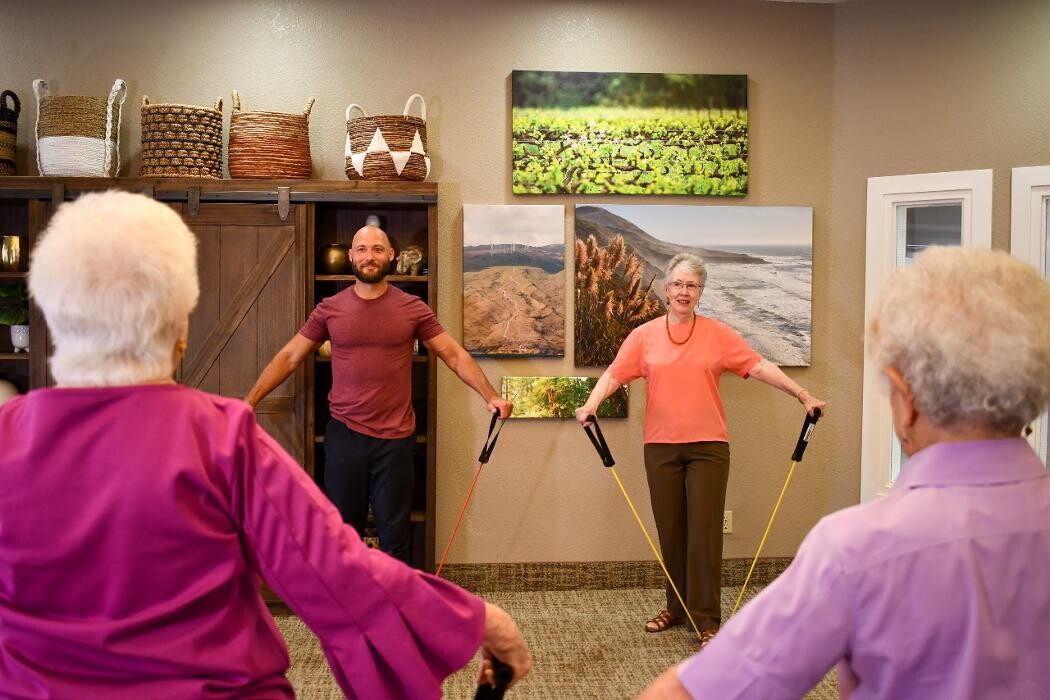 Images Carlton Senior Living Pleasant Hill - Martinez
